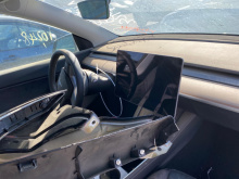 Tesla Model Y 2020 - 2025