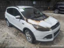 Ford Escape Se 2014 White 1.6L