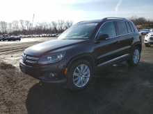 Volkswagen Tiguan S 2014 Black 2.0L