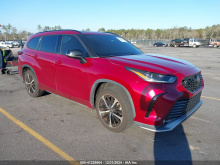 Toyota Highlander Xse 2021 Red 3.5L