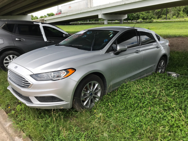 Ford Fusion Se 2017 Silver 2.5L