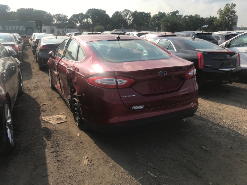 Ford Fusion S 2014 Red 2.5L