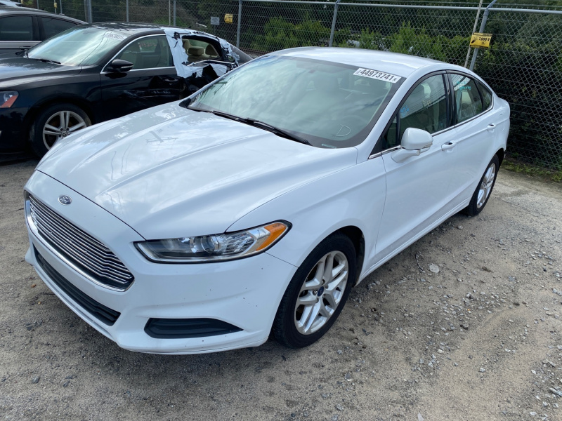 Ford Fusion Se 2015 White 2.5L 4