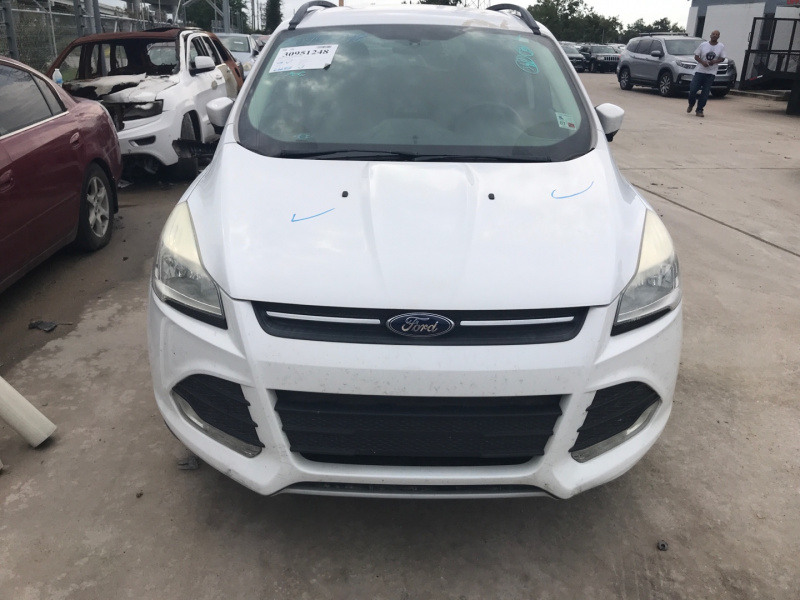 Ford Escape Se 2014 White 1.6L