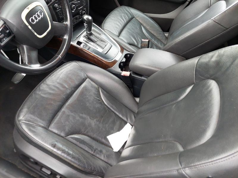 Audi Q5 Premium Plus 2011 Black 2.0L 4