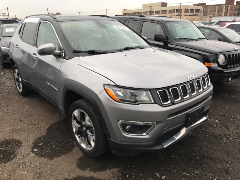 Jeep Compass Limited 2018 Silver 2.4L 4