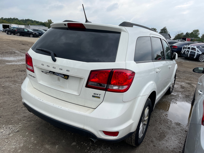 Dodge Journey Sxt 2015 White 3.6L 