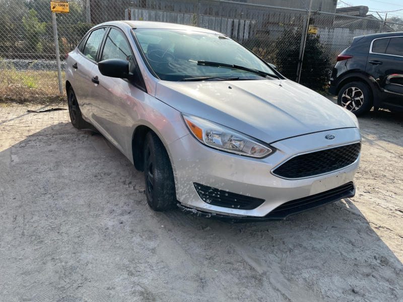 Ford Focus S 2018 Silver 2.0L 4 