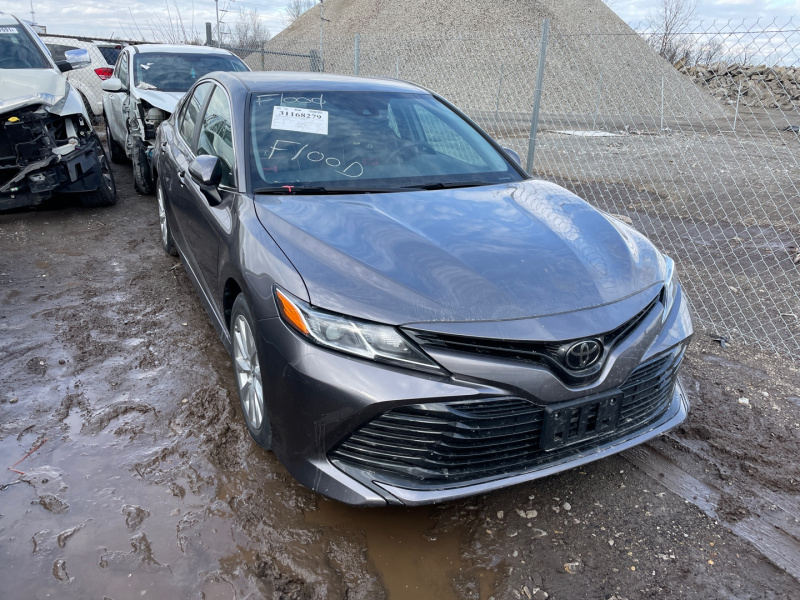 Toyota Camry LE 2019 Gray 2.5L