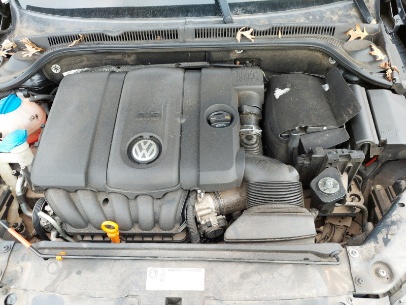 Volkswagen Jetta Se 2011 Black 2.5L