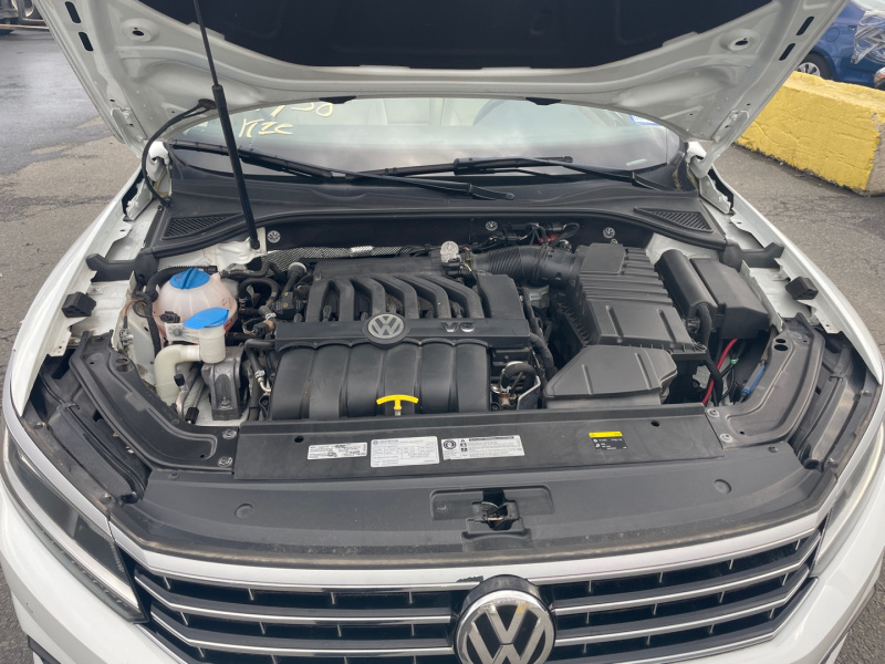 Volkswagen Passat V6 Se 2017 White 3.6L