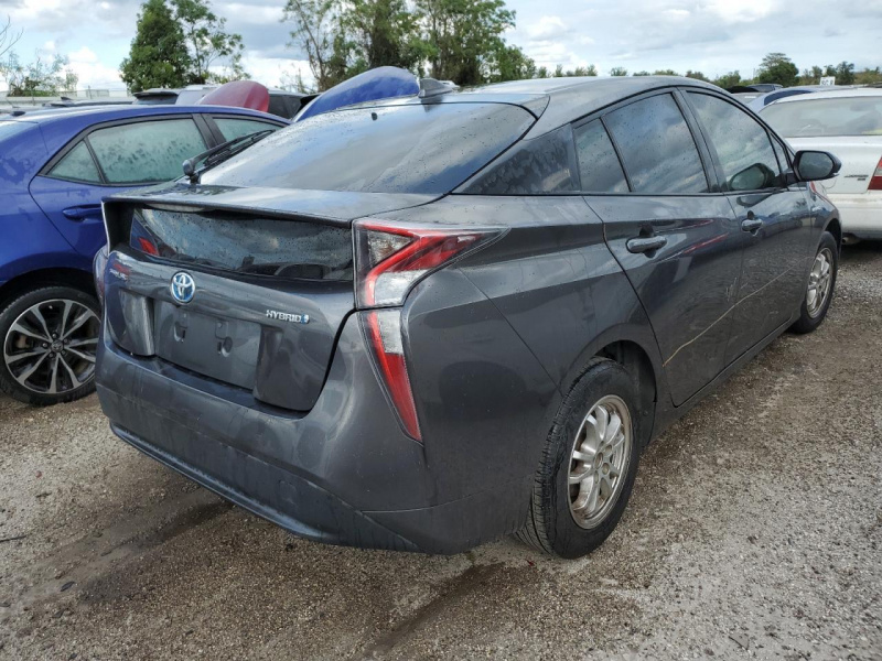 Toyota Prius 2016 Gray 1.8L