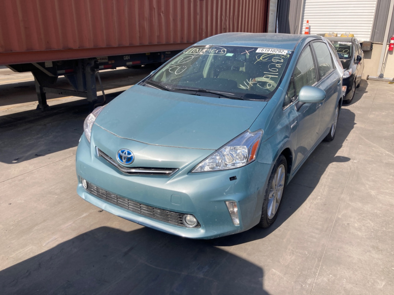 Toyota Prius V 2014 Blue 1.8L