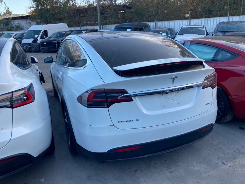 Tesla Model X 90D 2016 White DUAL