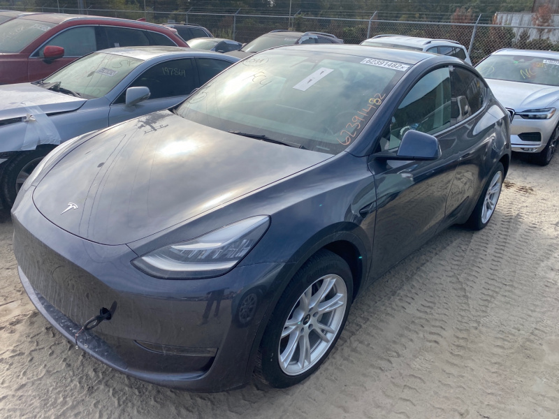 Tesla Model Y 2021 Dual Motor Gray