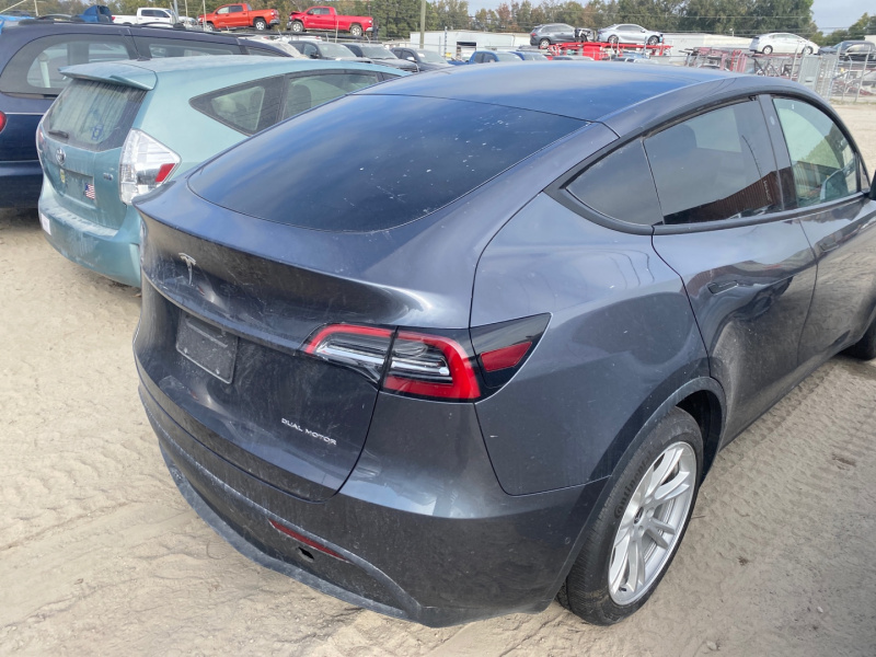 Tesla Model Y 2021 Dual Motor Gray