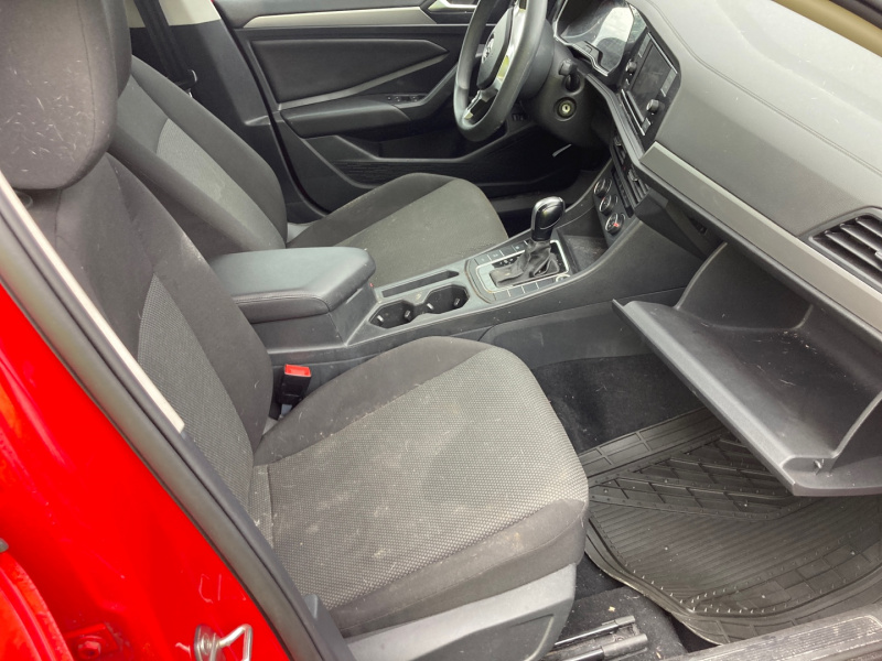 Volkswagen Jetta S 2019 Red 1.4L