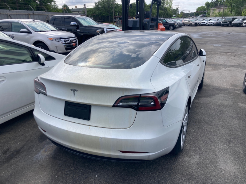 Tesla Model 3 Standard Range Plus 2021 White