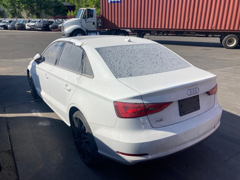  Audi A3 Premium 2015 White 1.8L