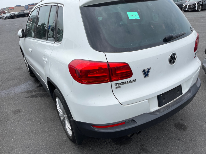 Volkswagen Tiguan Se 2016 White 2.0L