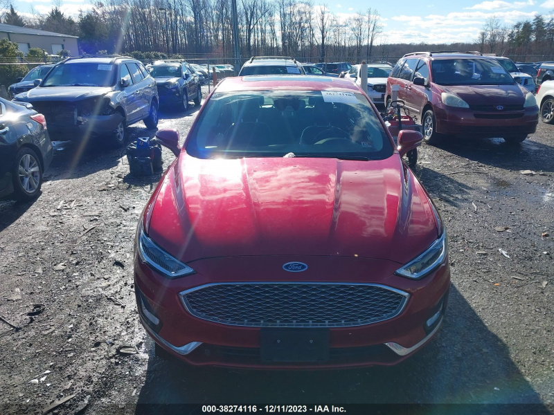 Ford Fusion Titanium 2020 Red