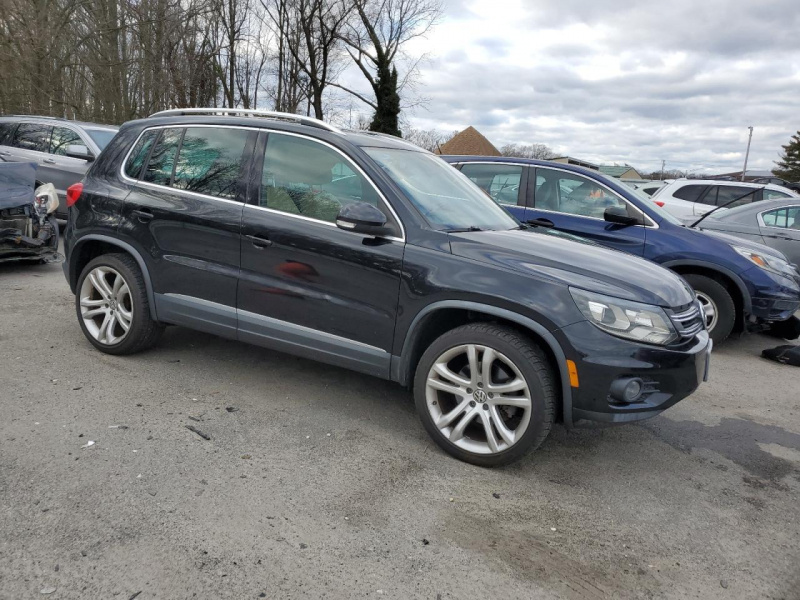 Volkswagen Tiguan S 2012 Black 2.0L