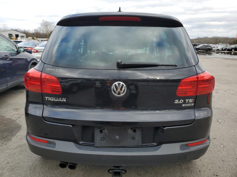 Volkswagen Tiguan S 2012 Black 2.0L