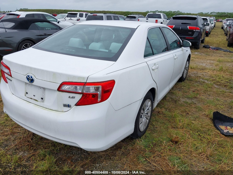 Toyota Camry Hybrid Le 2014 White 2.5L