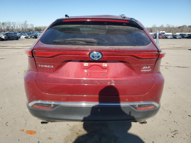 Toyota Venza Le 2021 Red 2.5L