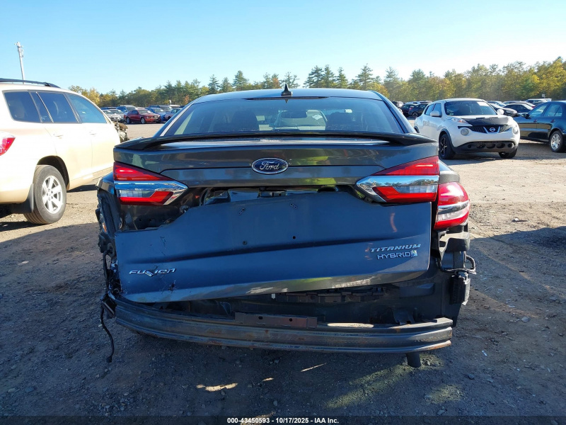 Ford Fusion Hybrid Titanium 2019 Gray 2.0L