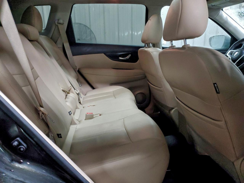 Nissan Rogue Sv 2017 Green 2.5L