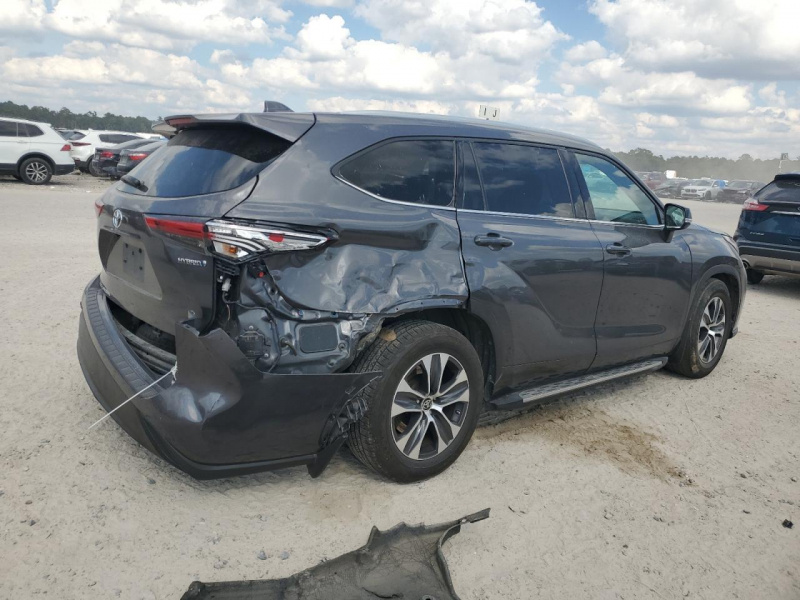 Toyota Highlander Hybrid Xle 2022 Gray 2.5L