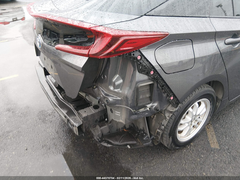 Toyota Prius Prime Premium 2017 Gray 1.8L