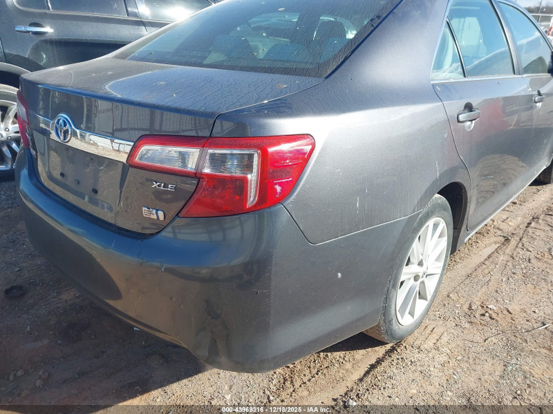 Toyota Camry Hybrid/Le/Xle 2014 Gray 2.5L