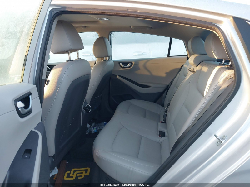 Hyundai Ioniq Hybrid Limited 2017 Silver 1.6L