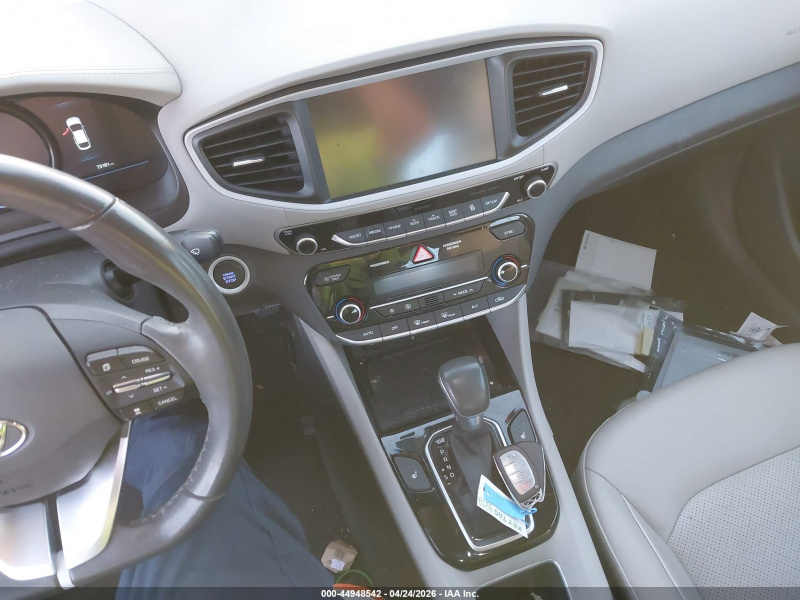 Hyundai Ioniq Hybrid Limited 2017 Silver 1.6L