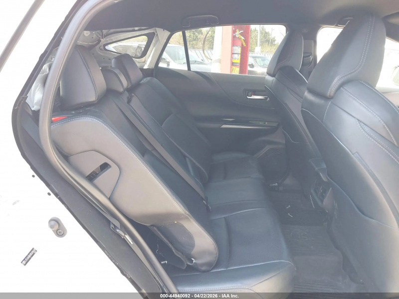 Toyota Venza Limited 2021 White 2.5L