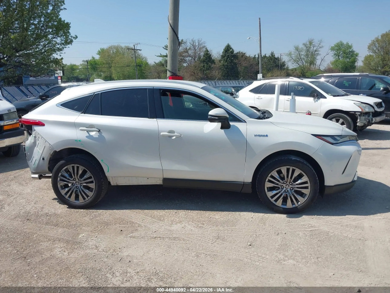 Toyota Venza Limited 2021 White 2.5L