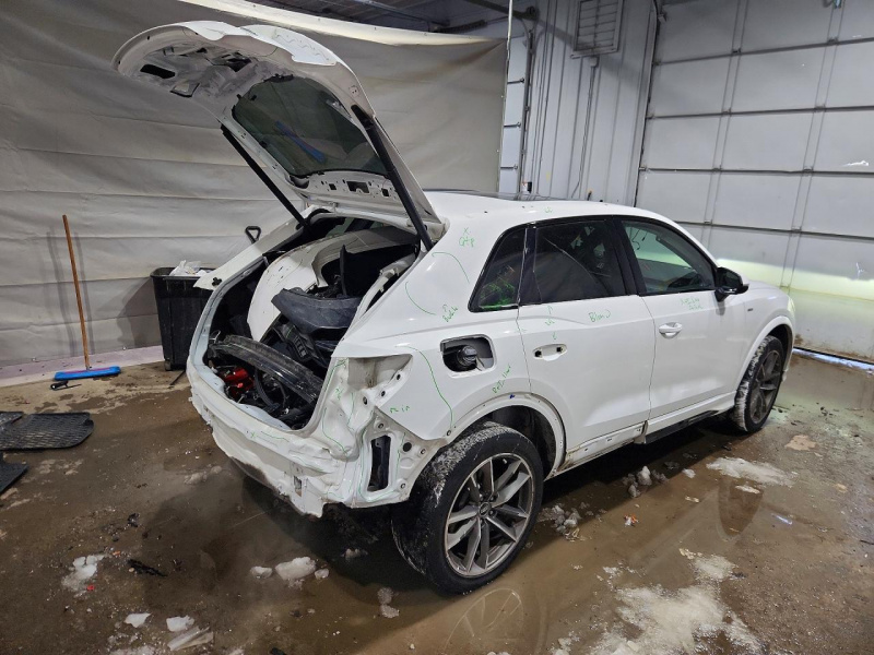 Audi Q3 Premium Plus S Line 45 2022 White 2.0L