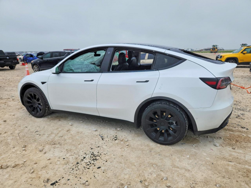 Tesla Model Y 2021 White