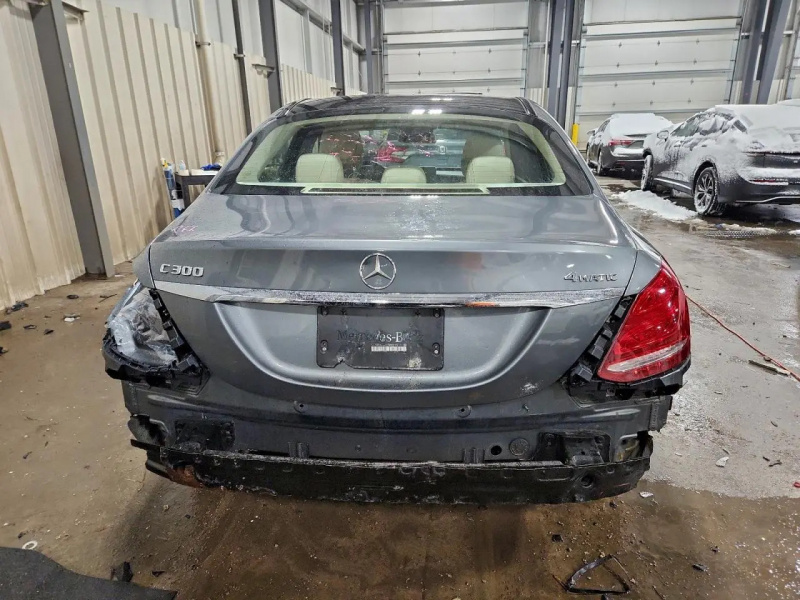 Mercedes-Benz C 300 4Matic 2017 Silver 2.0L