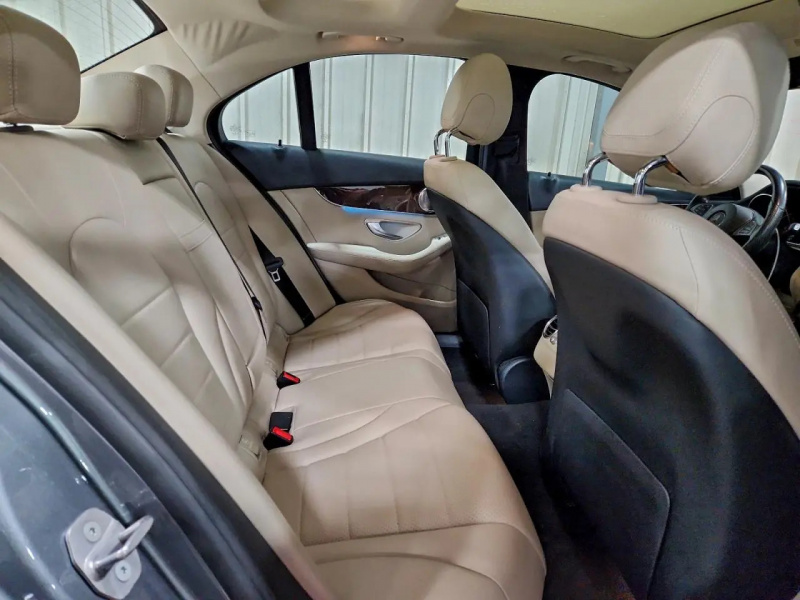 Mercedes-Benz C 300 4Matic 2017 Silver 2.0L