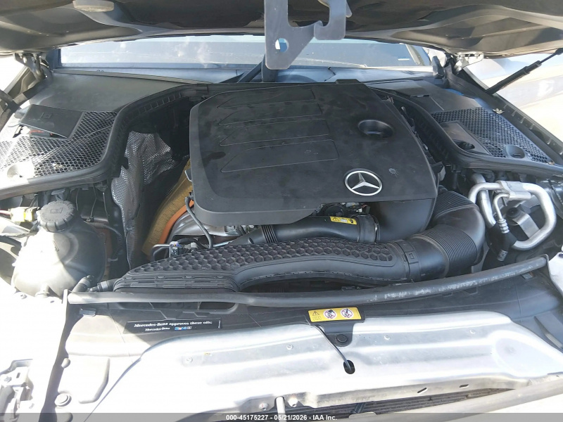 Mercedes-Benz C 300 2019 Silver 2.0L