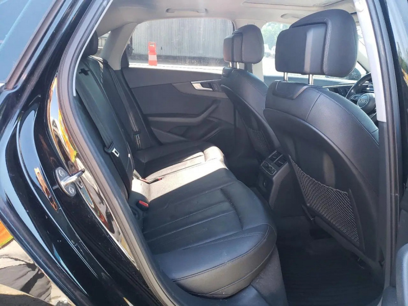 Audi A4 Premium Plus 2017 Black 2.0L