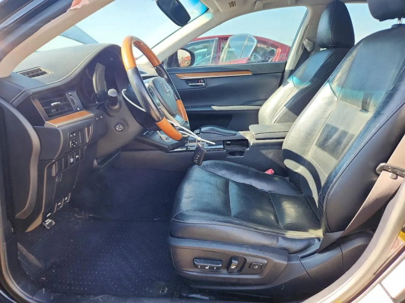 Lexus Es 300H 2015 Black 2.5L