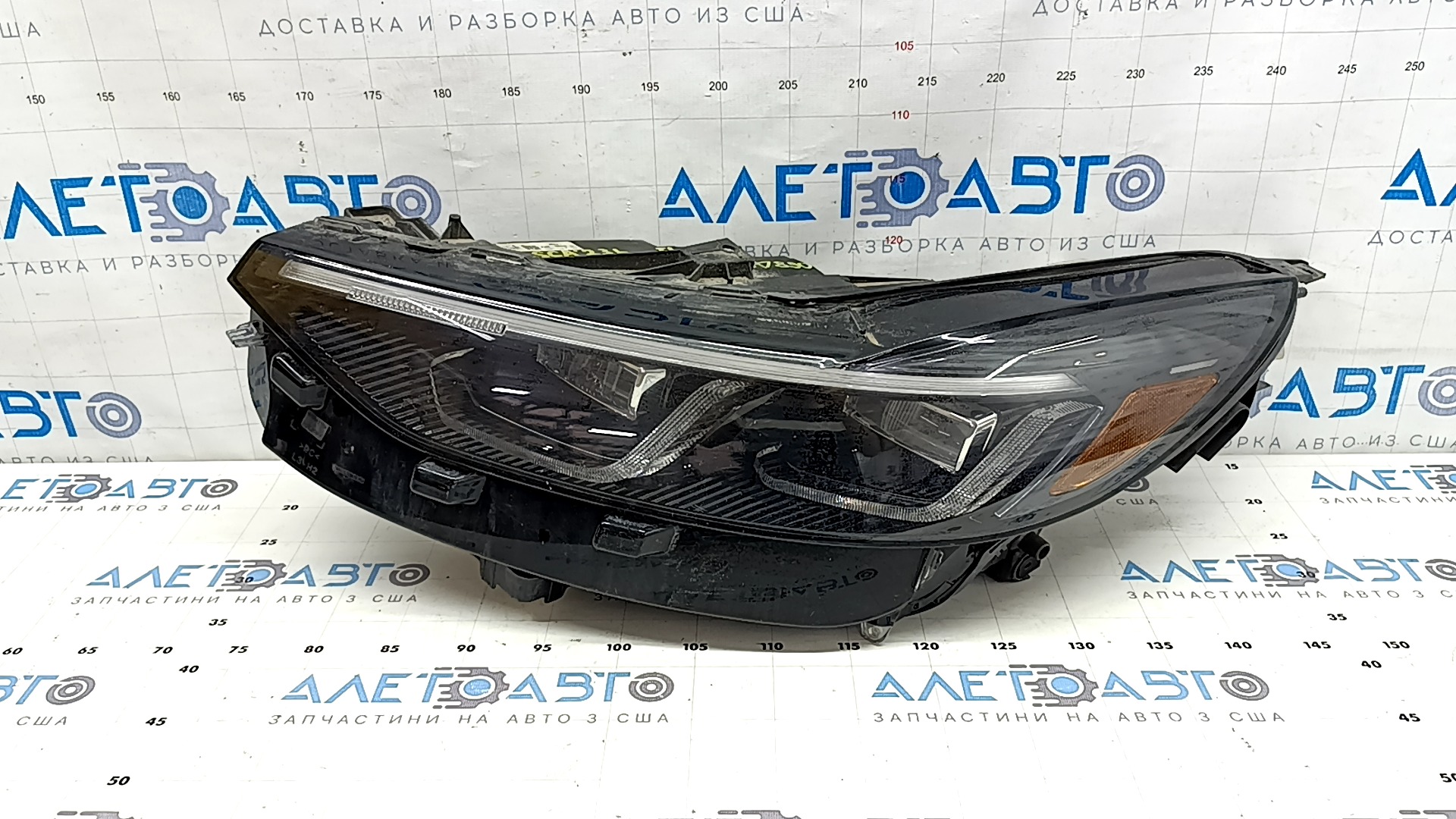 Фара передняя левая в сборе Ford Escape MK4 23-26 LED с light bar