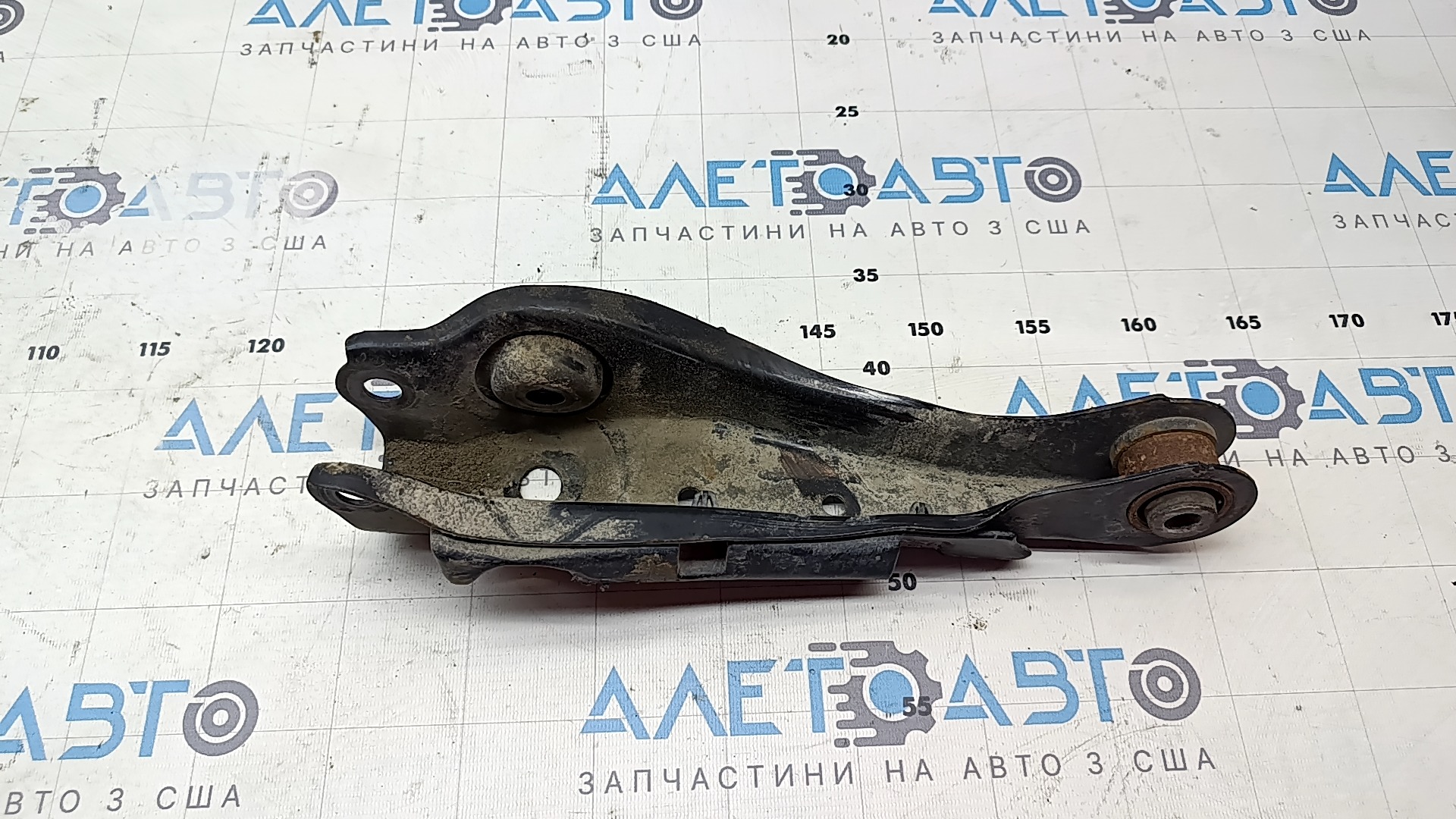 Рычаг продольный задний правый Nissan Ariya 23-26 551A06US0B