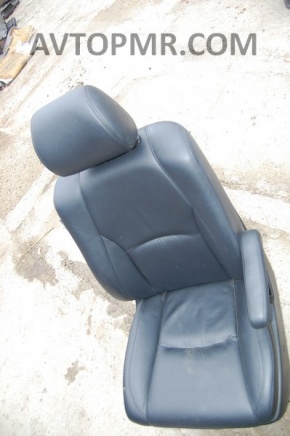 Пассажирское сидение Lexus RX300 RX330 RX350 RX400h 04-09 без airbag, черн порвана спинка