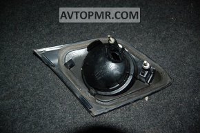 Фонарь внутренний крышка багажника правый Mazda3 03-08 HB тонирован