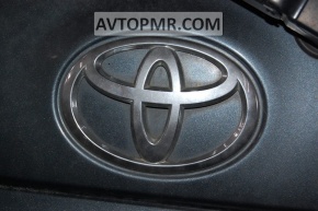 Эмблема крышки багажника Toyota Sequoia 08-16